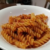 トマトソースのパスタ